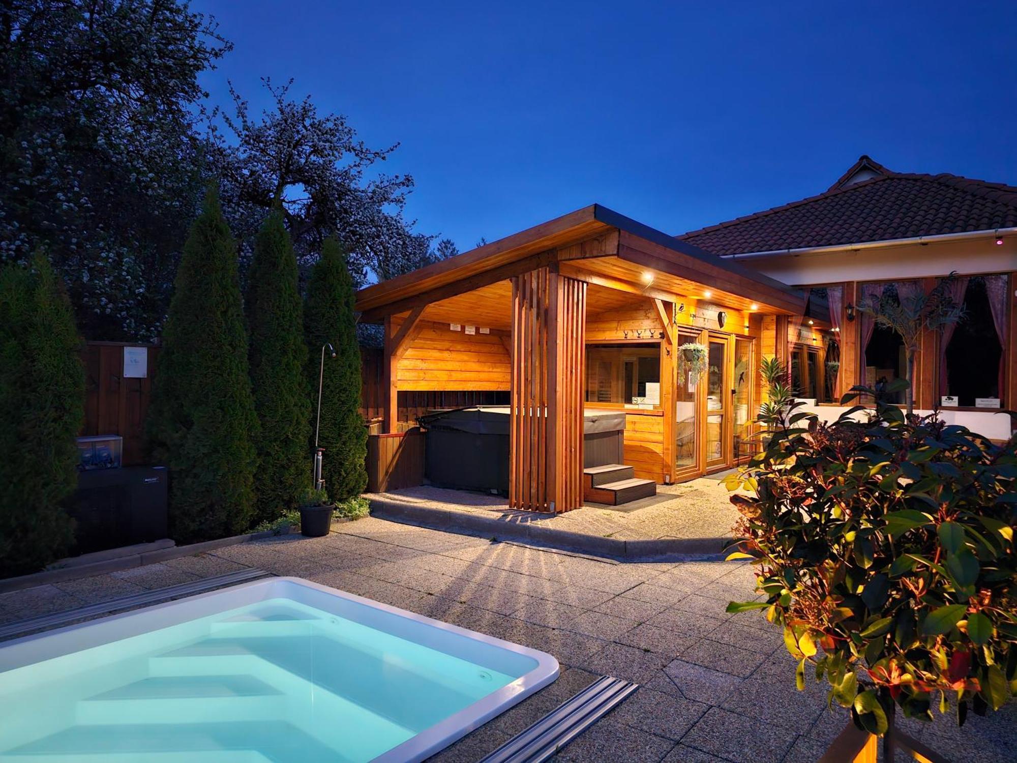 Eden Teljes Haz Hotel Aggtelek Exterior photo